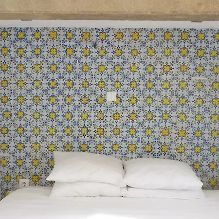 Alfama 2 - Attic With View *