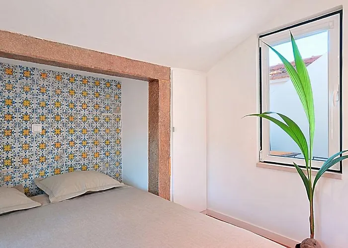 Alfama 2 - Attic With View *